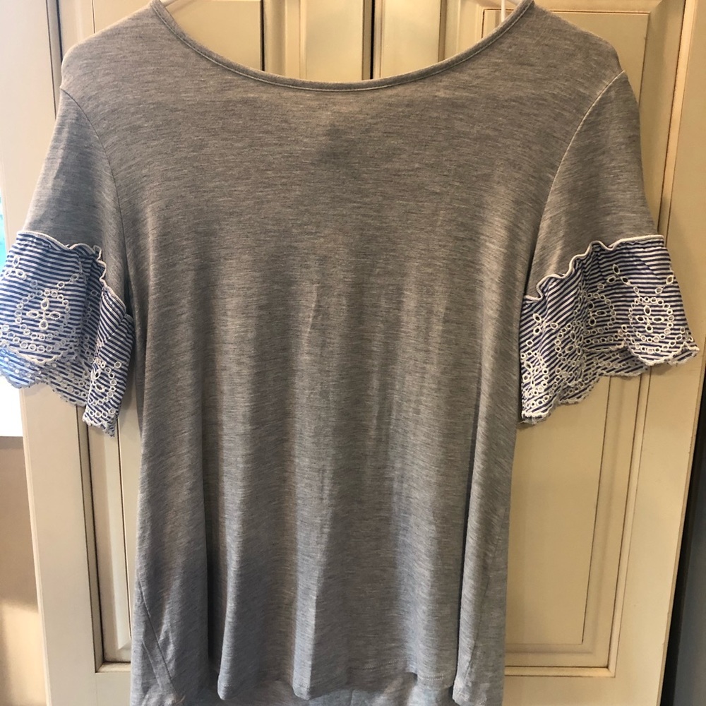 Short sleeve shirt